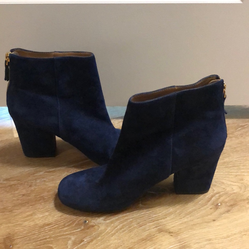 Nine West suede ankle bootie